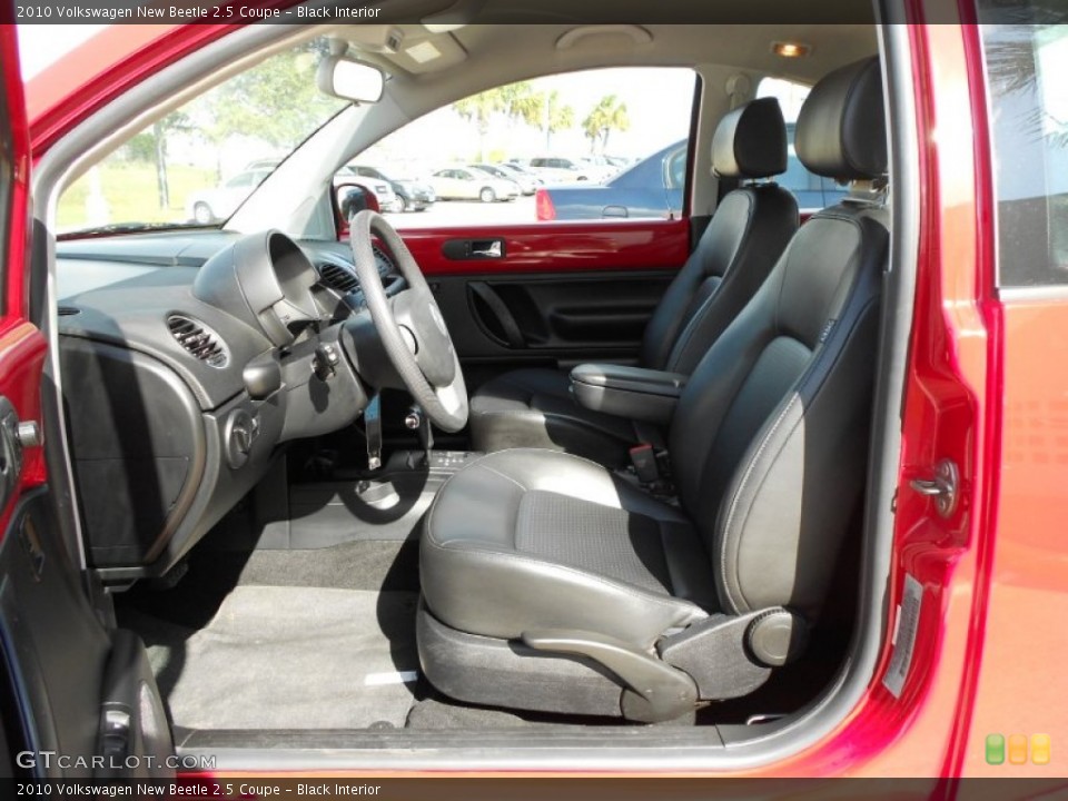 Black Interior Photo for the 2010 Volkswagen New Beetle 2.5 Coupe #55637057