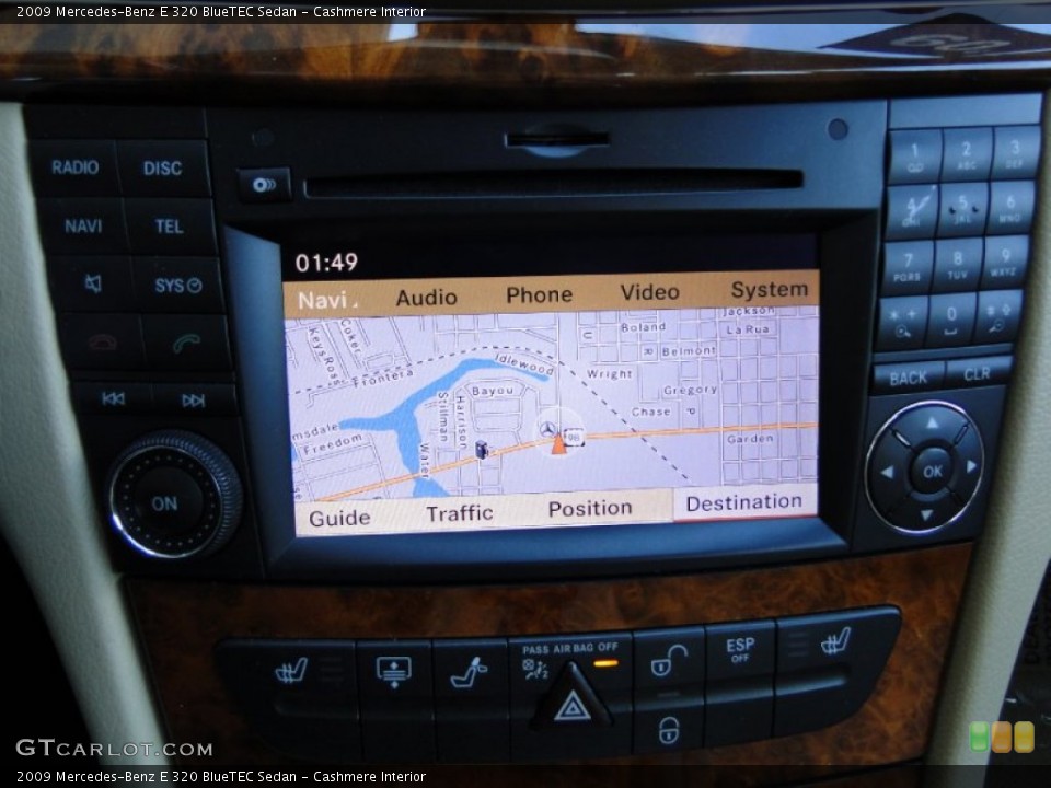 Cashmere Interior Navigation for the 2009 Mercedes-Benz E 320 BlueTEC Sedan #55642052