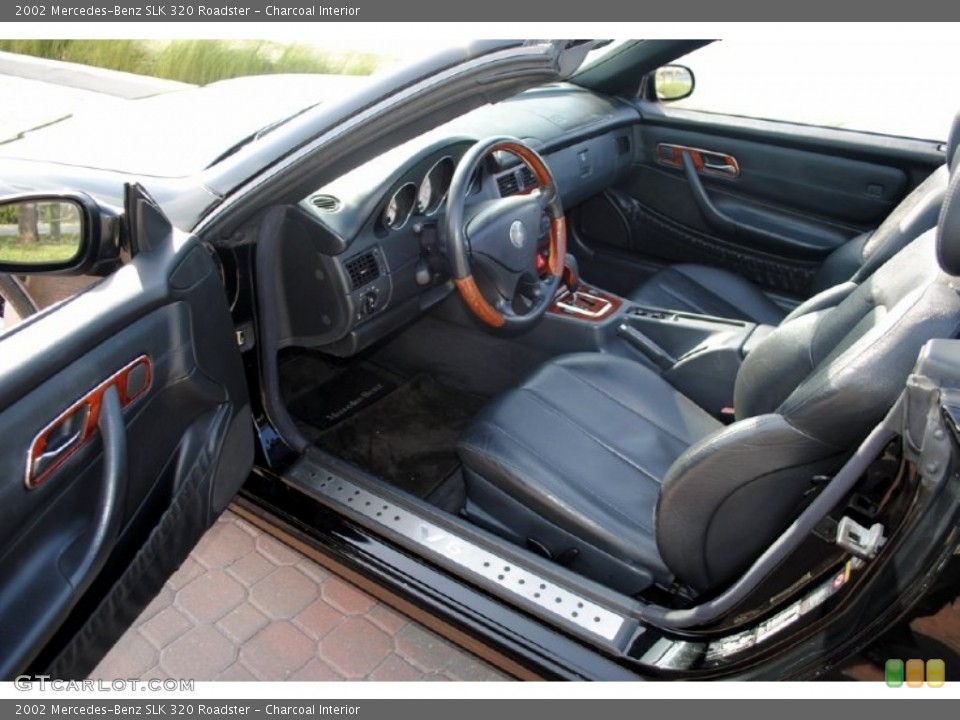 Charcoal Interior Photo for the 2002 Mercedes-Benz SLK 320 Roadster #55662781