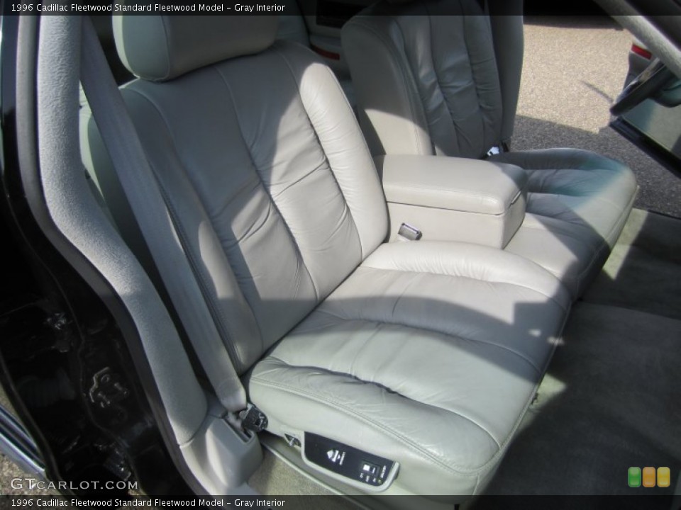 Gray Interior Photo for the 1996 Cadillac Fleetwood  #55668997