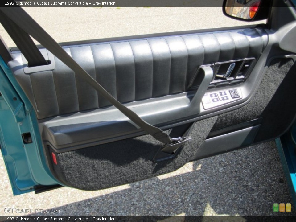 Gray Interior Door Panel for the 1993 Oldsmobile Cutlass Supreme Convertible #55671049