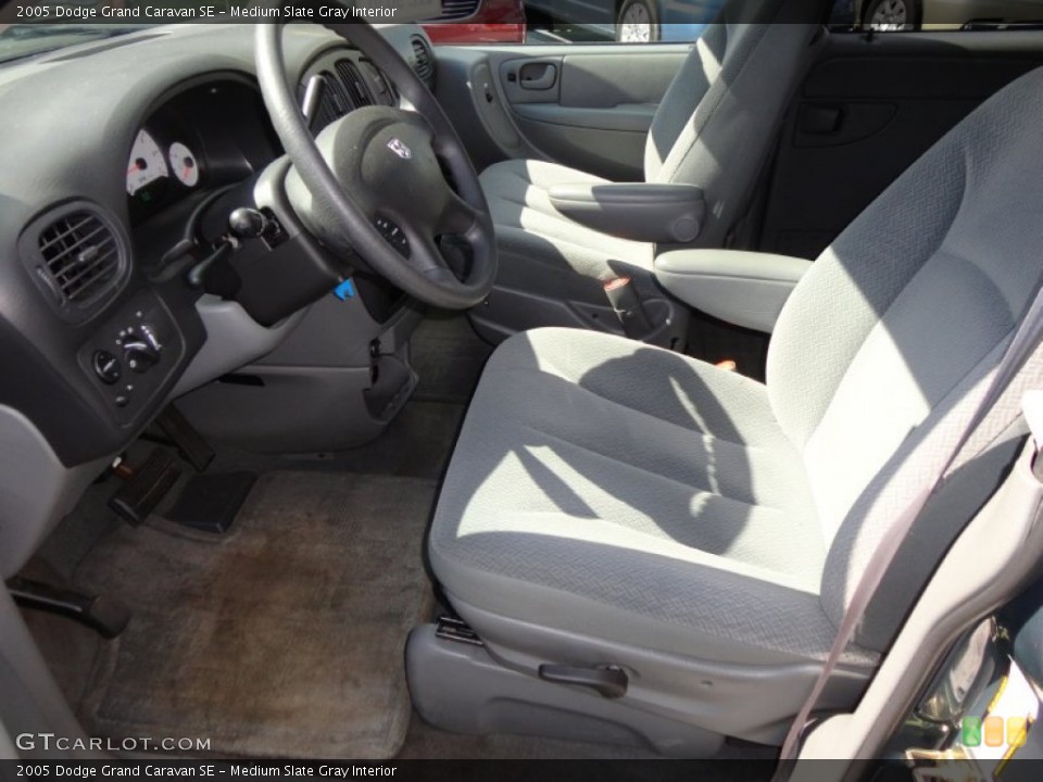 Medium Slate Gray Interior Photo for the 2005 Dodge Grand Caravan SE #55692913