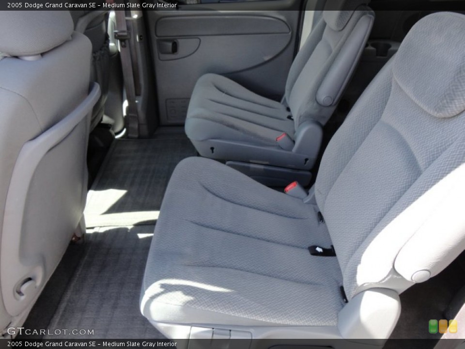 Medium Slate Gray Interior Photo for the 2005 Dodge Grand Caravan SE #55692922