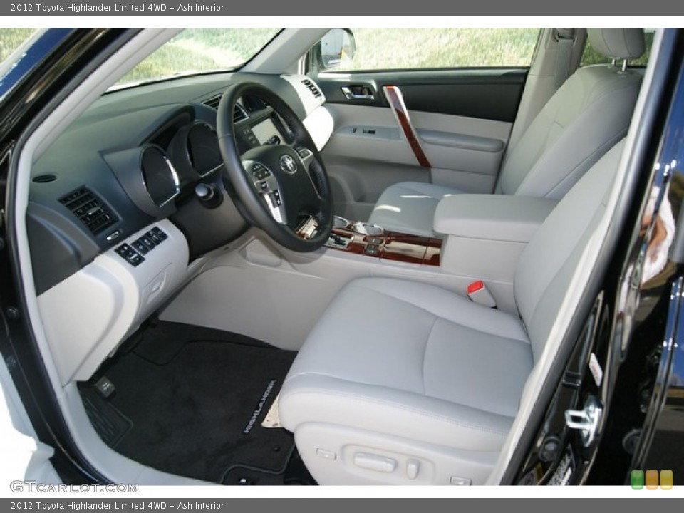 Ash Interior Photo for the 2012 Toyota Highlander Limited 4WD #55699407