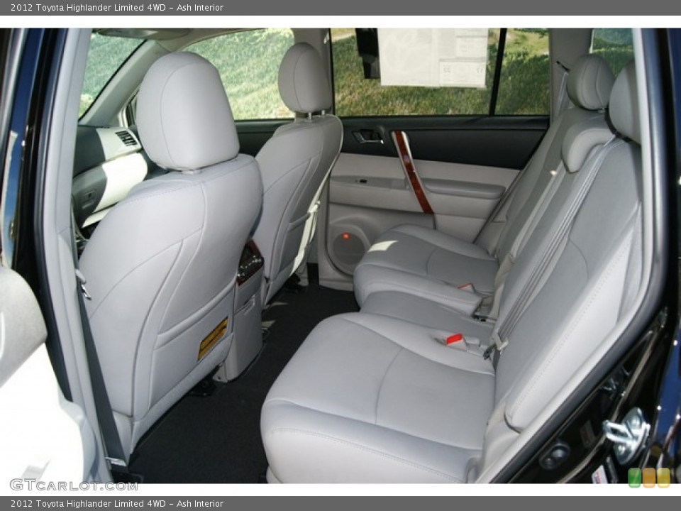 Ash Interior Photo for the 2012 Toyota Highlander Limited 4WD #55699442