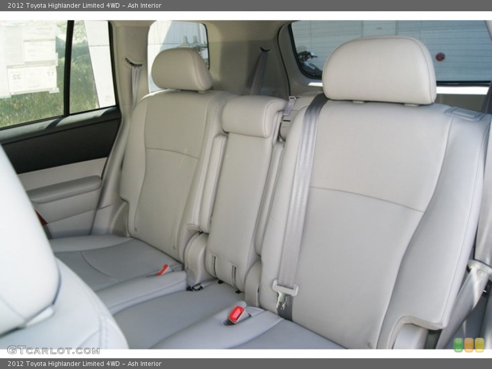 Ash Interior Photo for the 2012 Toyota Highlander Limited 4WD #55699451