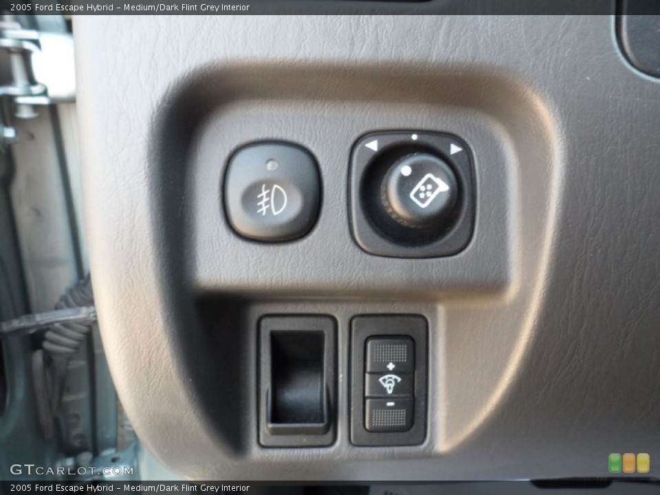 Medium/Dark Flint Grey Interior Controls for the 2005 Ford Escape Hybrid #55708238