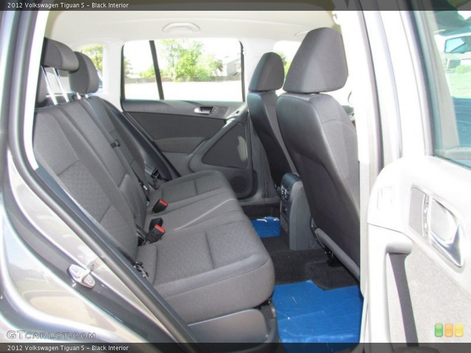 Black Interior Photo for the 2012 Volkswagen Tiguan S #55711195