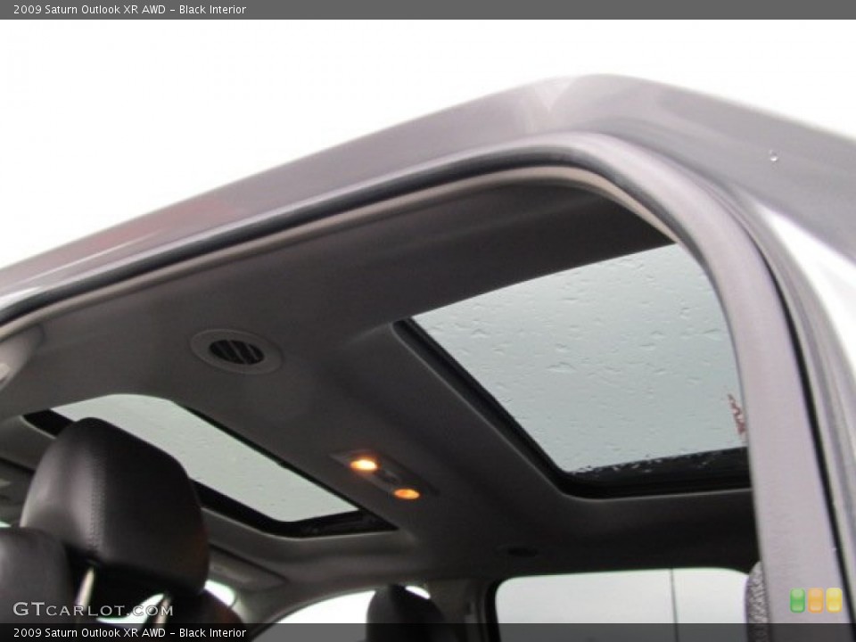 Black Interior Sunroof for the 2009 Saturn Outlook XR AWD #55712014