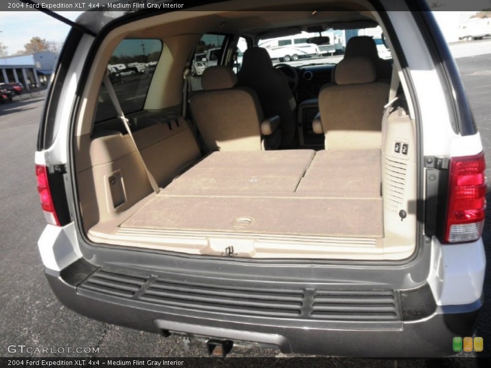 Medium Flint Gray Interior Trunk for the 2004 Ford Expedition XLT 4x4 #55712835