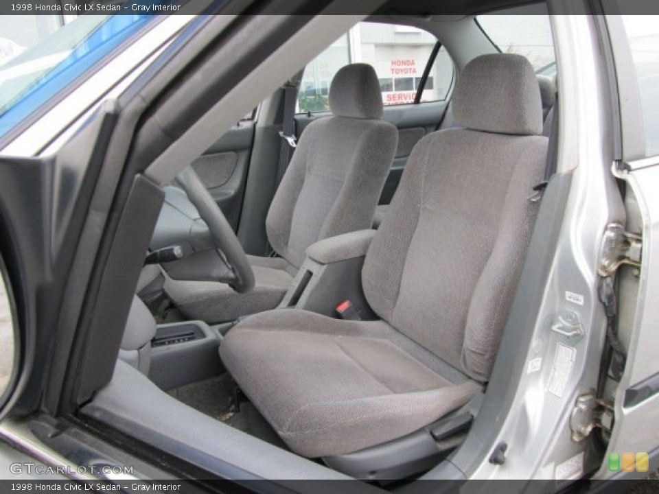 Gray Interior Photo for the 1998 Honda Civic LX Sedan #55714155
