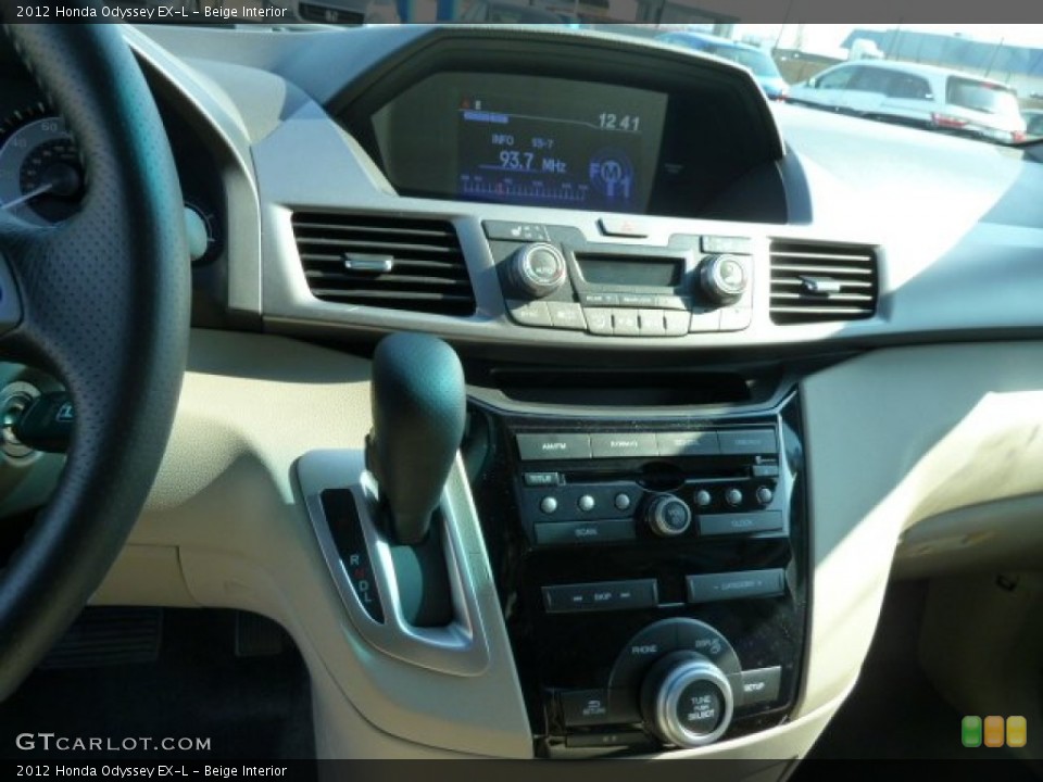 Beige Interior Controls for the 2012 Honda Odyssey EX-L #55730169