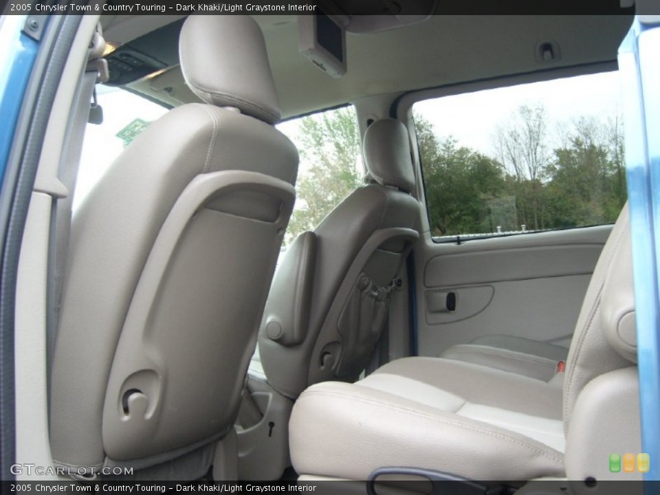 Dark Khaki/Light Graystone Interior Photo for the 2005 Chrysler Town & Country Touring #55734954