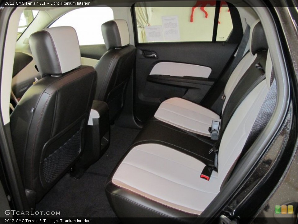 Light Titanium Interior Photo for the 2012 GMC Terrain SLT #55746225