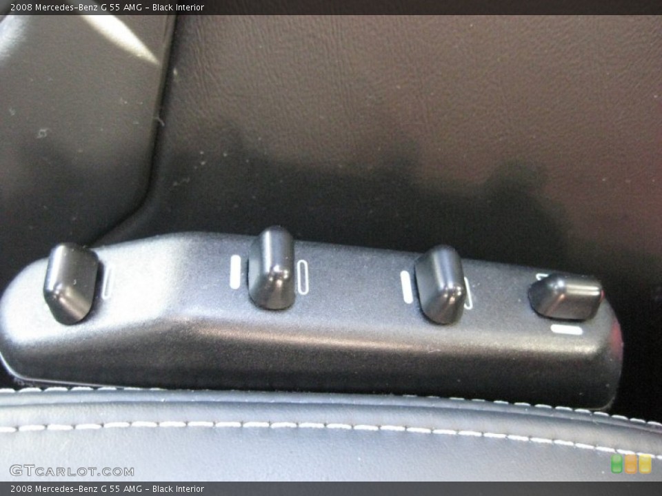 Black Interior Controls for the 2008 Mercedes-Benz G 55 AMG #55762934