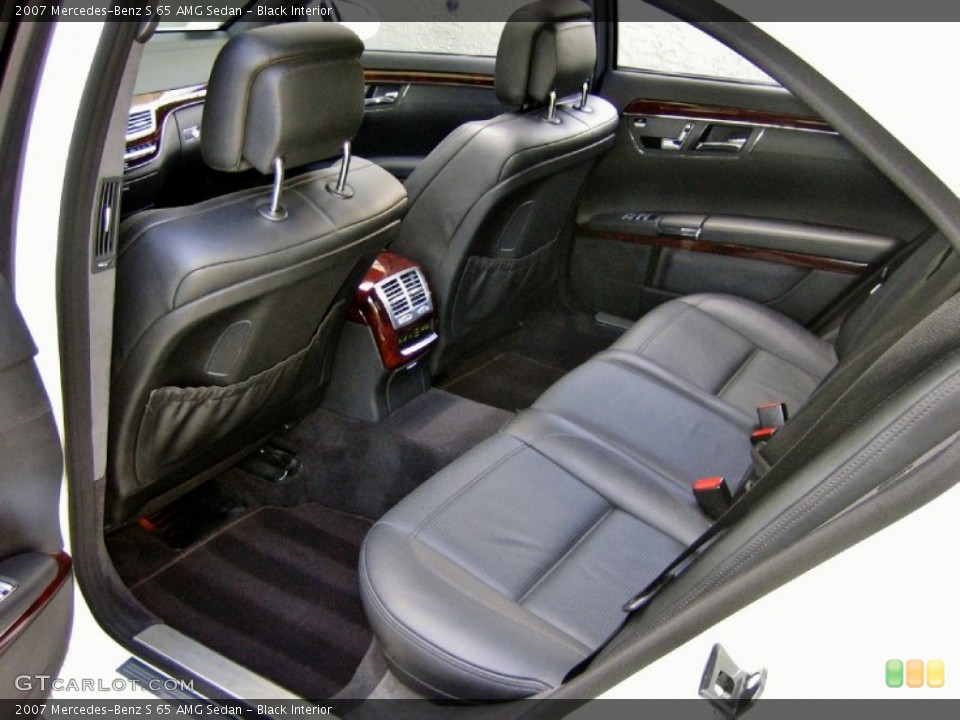 Black Interior Photo for the 2007 Mercedes-Benz S 65 AMG Sedan #55766725
