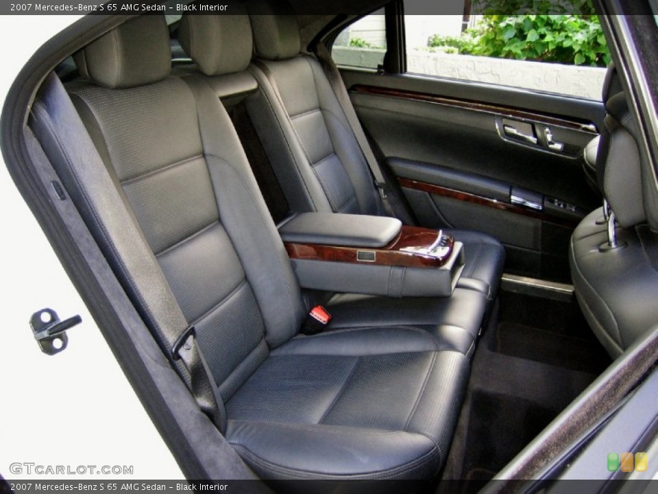 Black Interior Photo for the 2007 Mercedes-Benz S 65 AMG Sedan #55766758