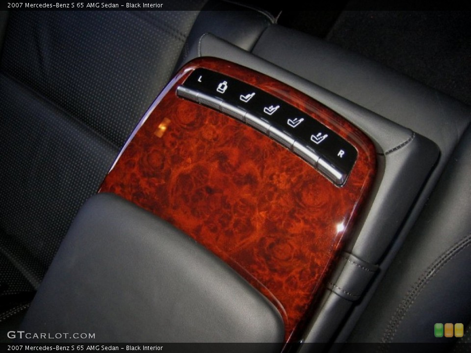 Black Interior Controls for the 2007 Mercedes-Benz S 65 AMG Sedan #55766777
