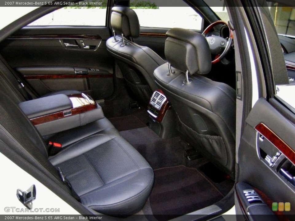 Black Interior Photo for the 2007 Mercedes-Benz S 65 AMG Sedan #55766783