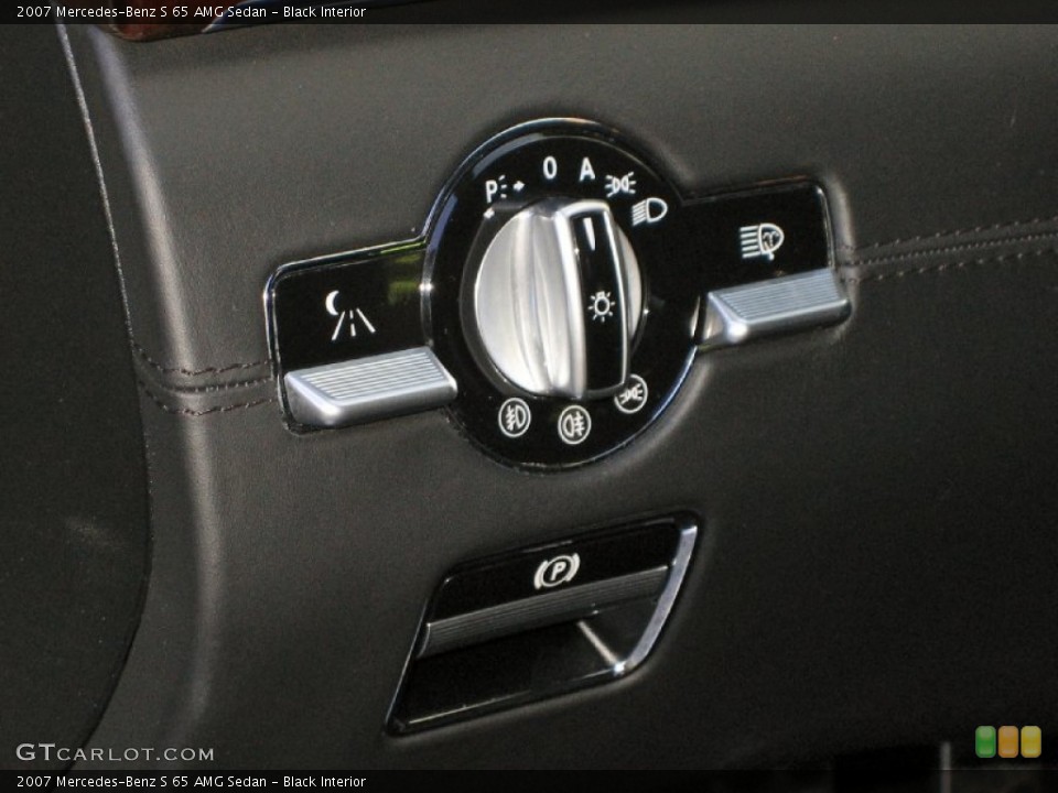 Black Interior Controls for the 2007 Mercedes-Benz S 65 AMG Sedan #55766852