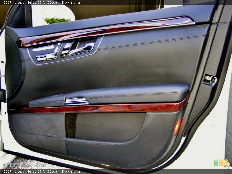 Black Interior Door Panel for the 2007 Mercedes-Benz S 65 AMG Sedan #55766928