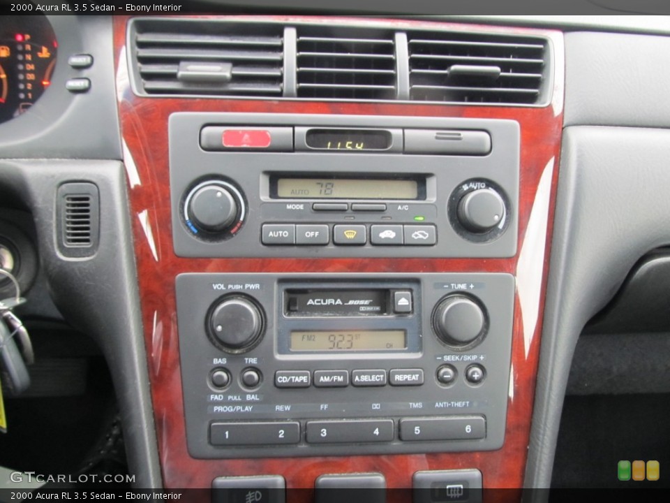 Ebony Interior Controls for the 2000 Acura RL 3.5 Sedan #55767569