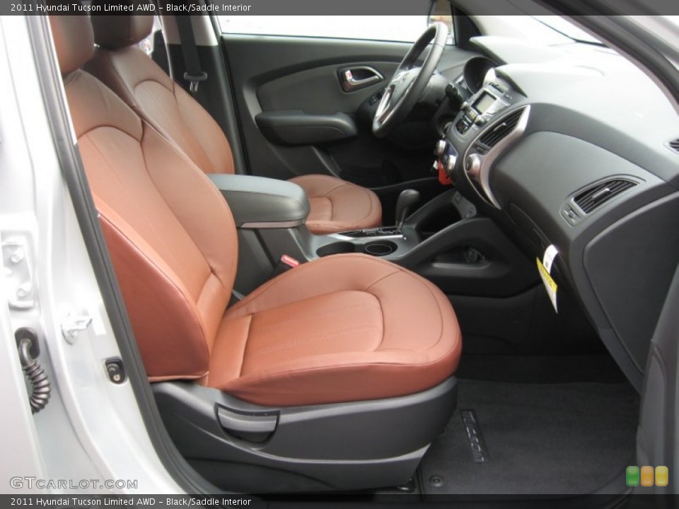 Black/Saddle Interior Photo for the 2011 Hyundai Tucson Limited AWD #55776644