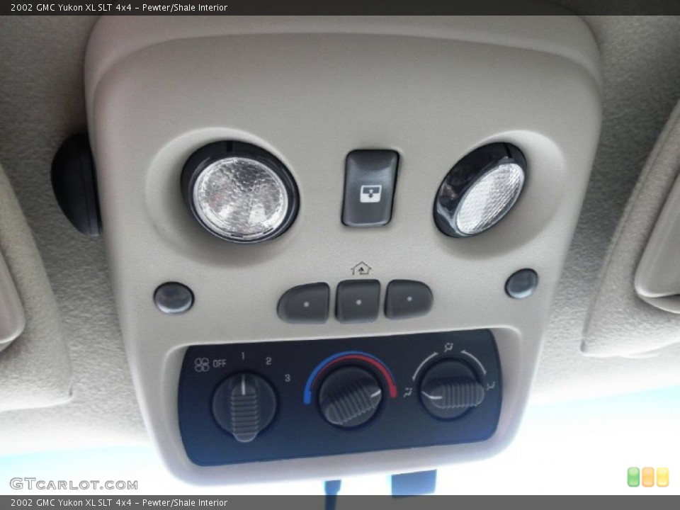 Pewter/Shale Interior Controls for the 2002 GMC Yukon XL SLT 4x4 #55785854