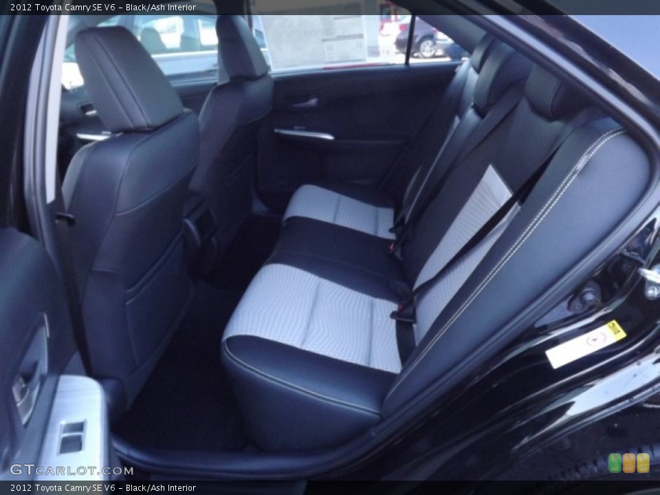Black/Ash Interior Photo for the 2012 Toyota Camry SE V6 #55788056