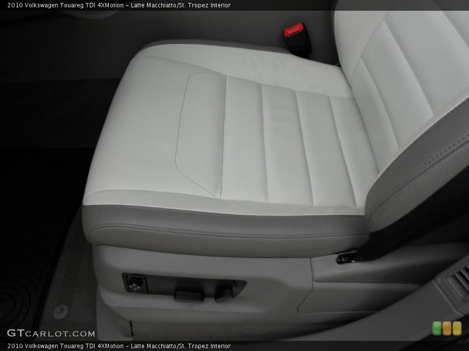 Latte Macchiatto/St. Tropez Interior Photo for the 2010 Volkswagen Touareg TDI 4XMotion #55788632