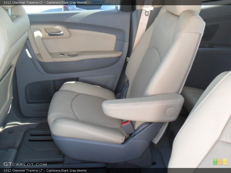 Cashmere/Dark Gray Interior Photo for the 2012 Chevrolet Traverse LT #55792186