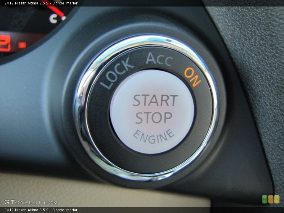 Blonde Interior Controls for the 2012 Nissan Altima 2.5 S #55794098