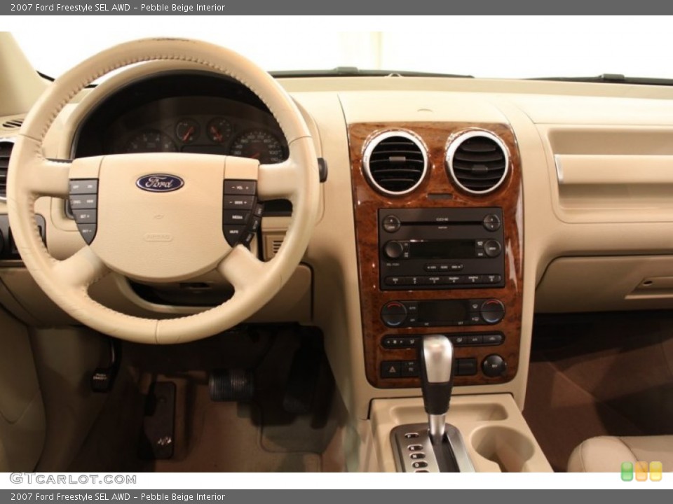 Pebble Beige Interior Dashboard for the 2007 Ford Freestyle SEL AWD #55794683
