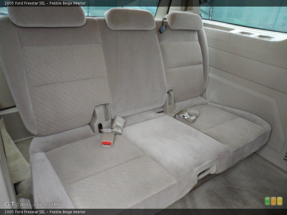 Pebble Beige Interior Photo for the 2005 Ford Freestar SEL #55803044