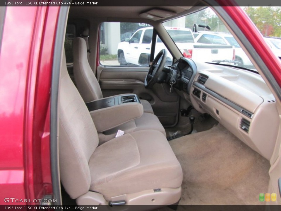 Beige Interior Photo for the 1995 Ford F150 XL Extended Cab 4x4 #55806146