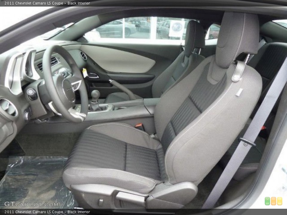 Black Interior Photo for the 2011 Chevrolet Camaro LS Coupe #55809551
