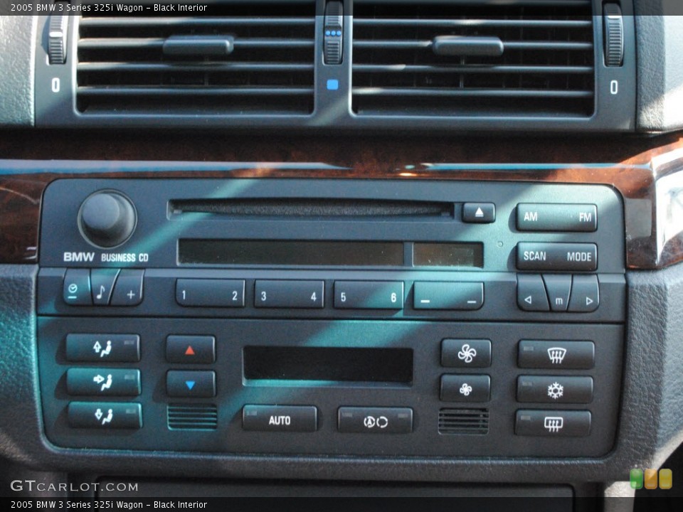 Black Interior Controls for the 2005 BMW 3 Series 325i Wagon #55813604