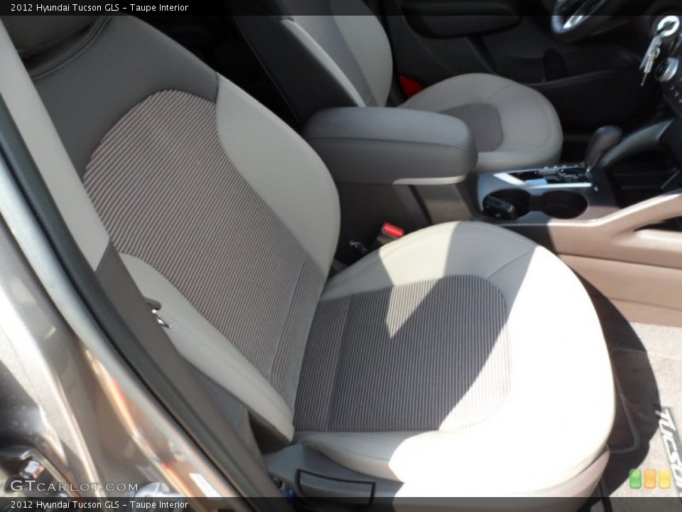 Taupe Interior Photo for the 2012 Hyundai Tucson GLS #55816763