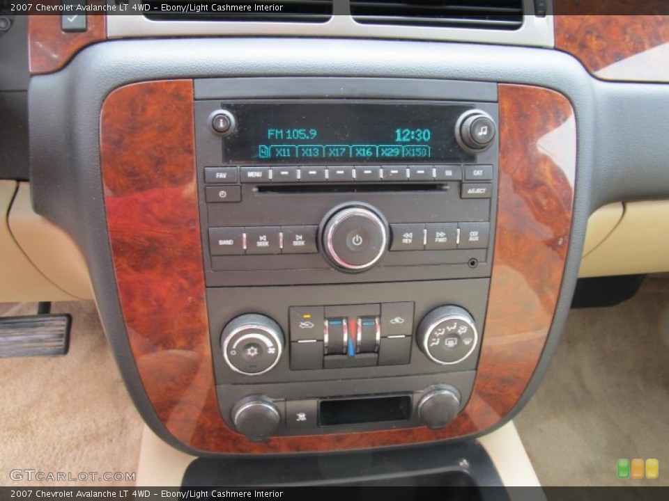 Ebony/Light Cashmere Interior Audio System for the 2007 Chevrolet Avalanche LT 4WD #55825823