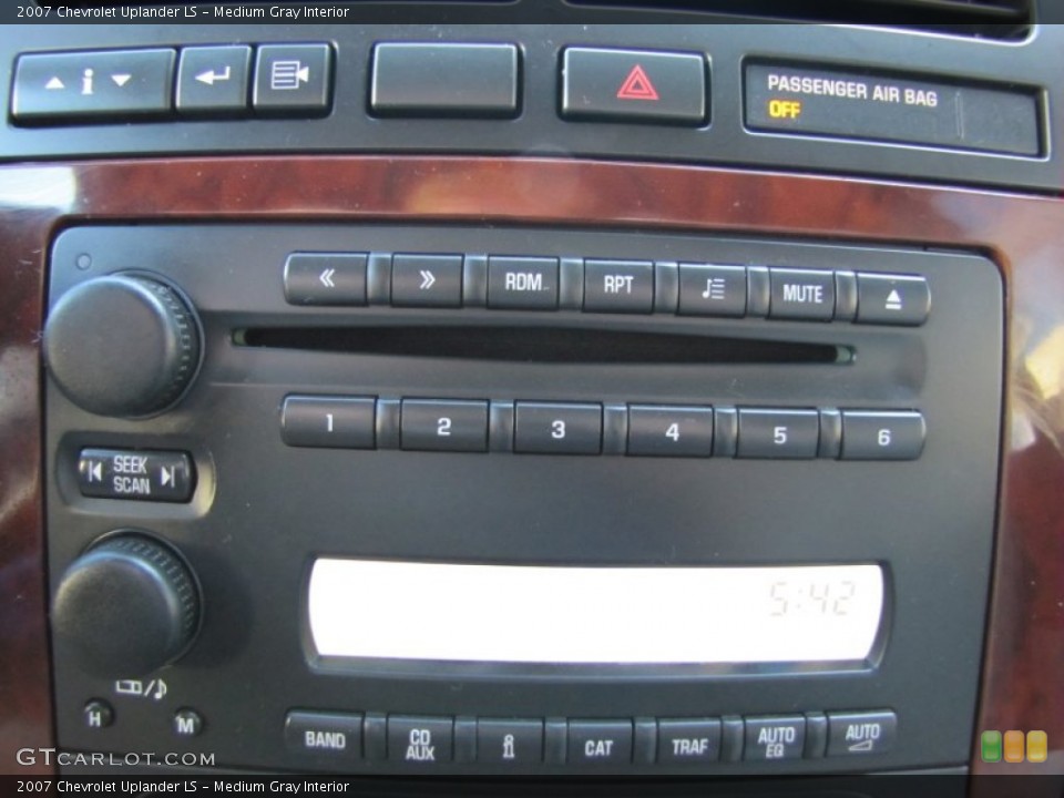 Medium Gray Interior Audio System for the 2007 Chevrolet Uplander LS #55830455