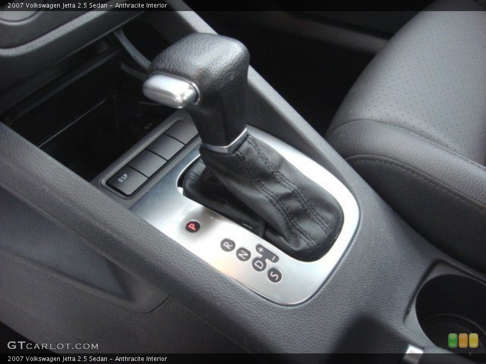 Anthracite Interior Transmission for the 2007 Volkswagen Jetta 2.5 Sedan #55831484