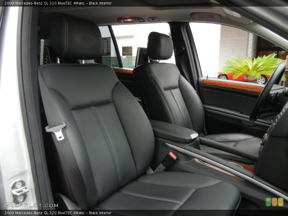 Black Interior Photo for the 2009 Mercedes-Benz GL 320 BlueTEC 4Matic #55833005
