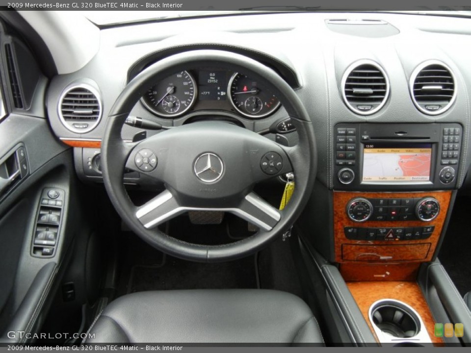 Black Interior Dashboard for the 2009 Mercedes-Benz GL 320 BlueTEC 4Matic #55833032