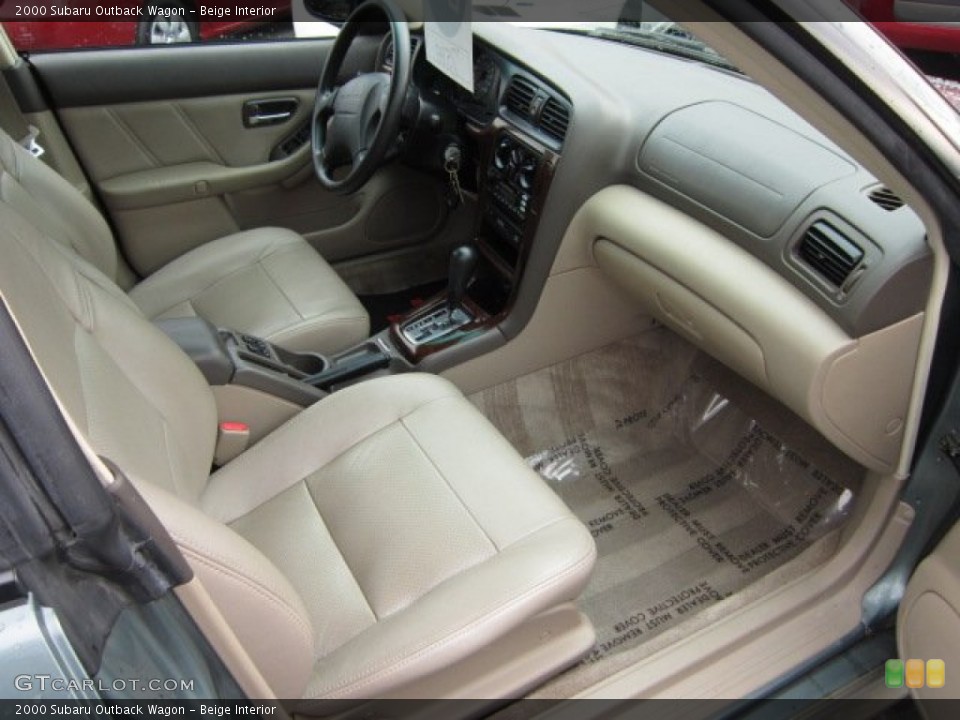 Beige Interior Photo for the 2000 Subaru Outback Wagon #55839908