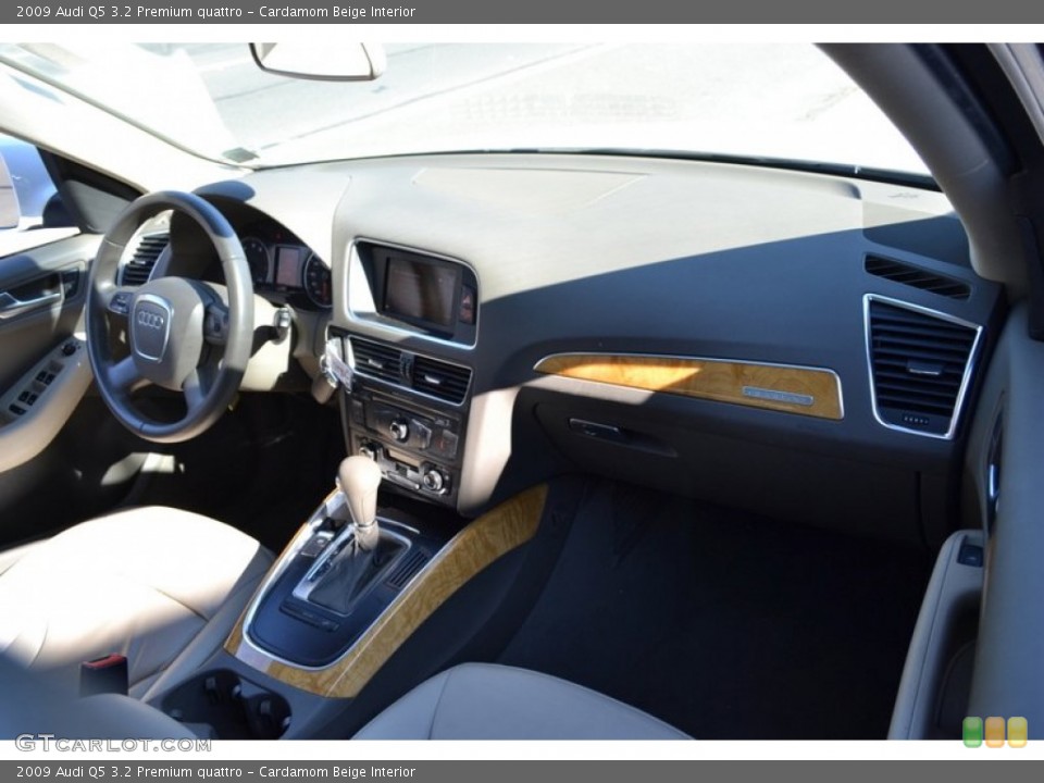 Cardamom Beige Interior Dashboard for the 2009 Audi Q5 3.2 Premium quattro #55852538