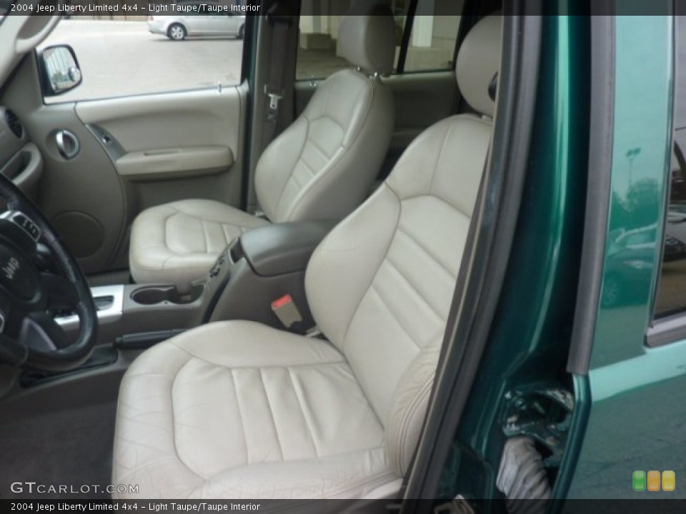 Light Taupe/Taupe Interior Photo for the 2004 Jeep Liberty Limited 4x4 #55854787