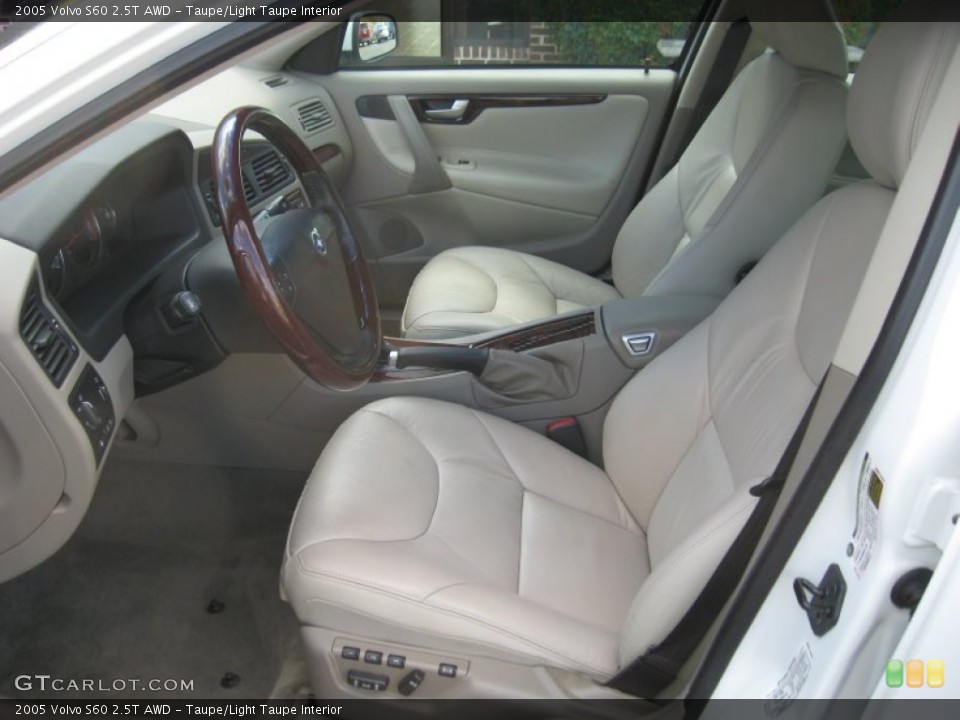 Taupe/Light Taupe Interior Photo for the 2005 Volvo S60 2.5T AWD #55867123