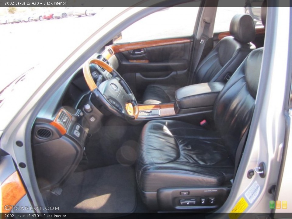 Black Interior Photo for the 2002 Lexus LS 430 #55880324