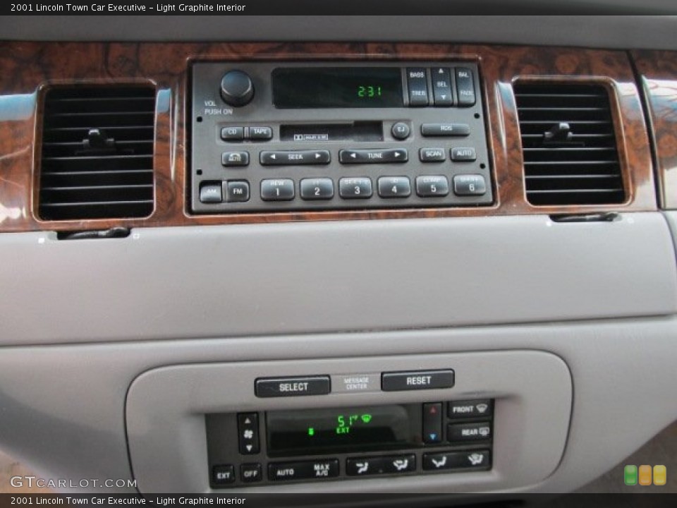 Light Graphite Interior Controls for the 2001 Lincoln Town Car Executive #55881115