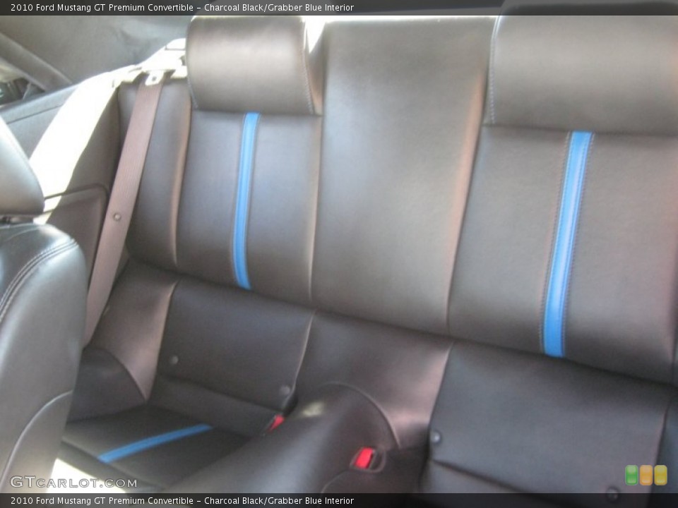 Charcoal Black/Grabber Blue Interior Photo for the 2010 Ford Mustang GT Premium Convertible #55884364